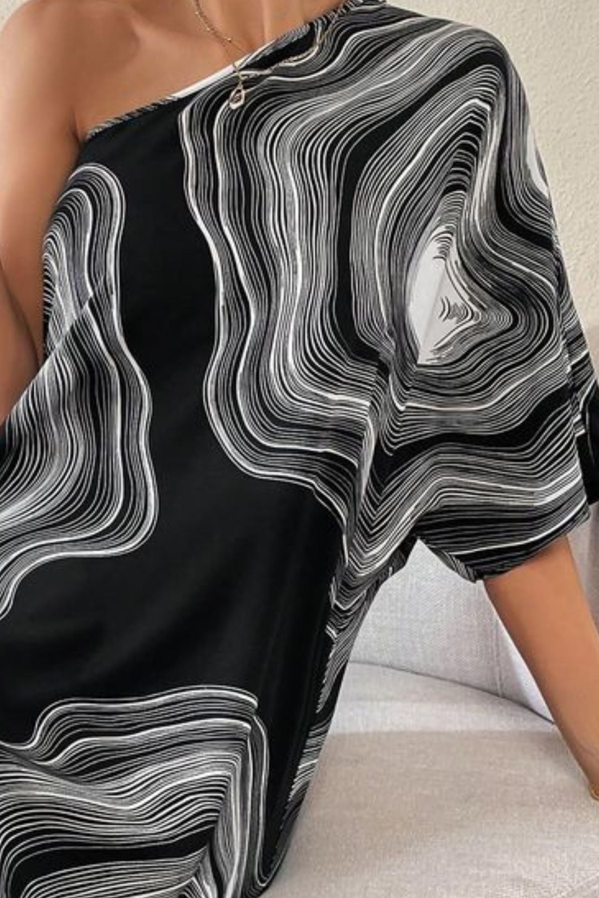 COMIC RIPPLES WOMEN KAFTAN