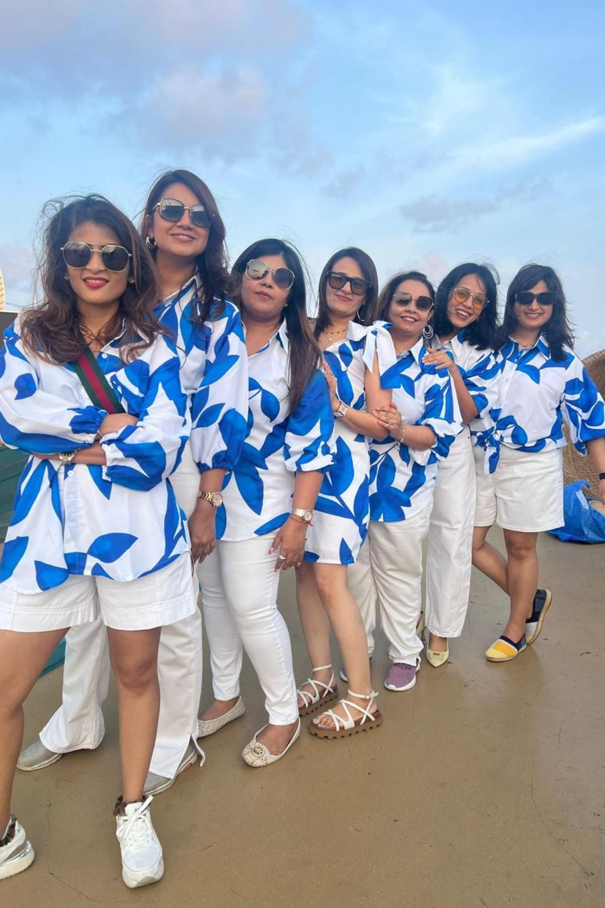 TWIN TONE FAMILY SET