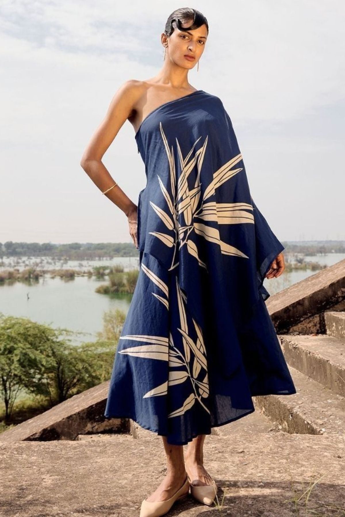 METALLIC MAJESTY WOMEN KAFTAN