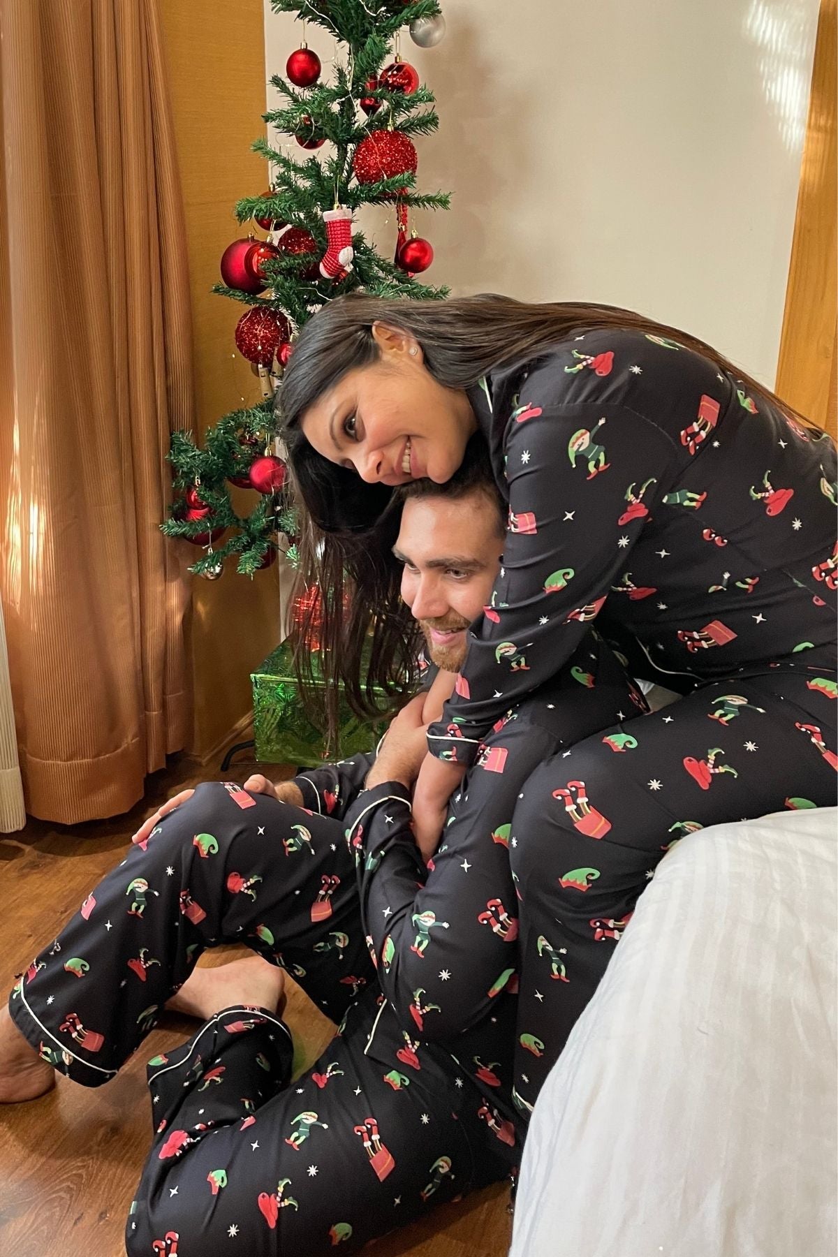 HOLLY JOLLY  FAMILY NIGHTSUITS SET