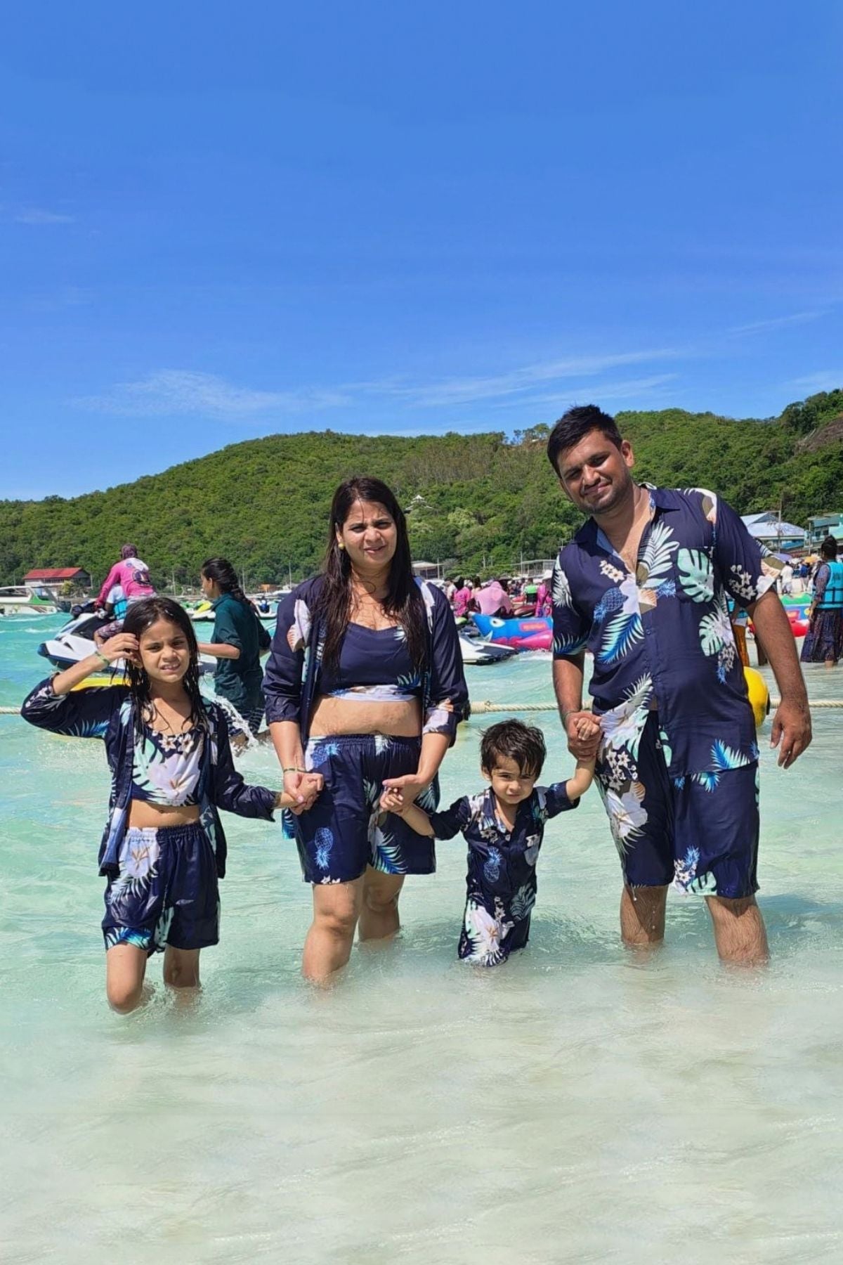 HAWAIIN HIBISCUS FAMILY SET