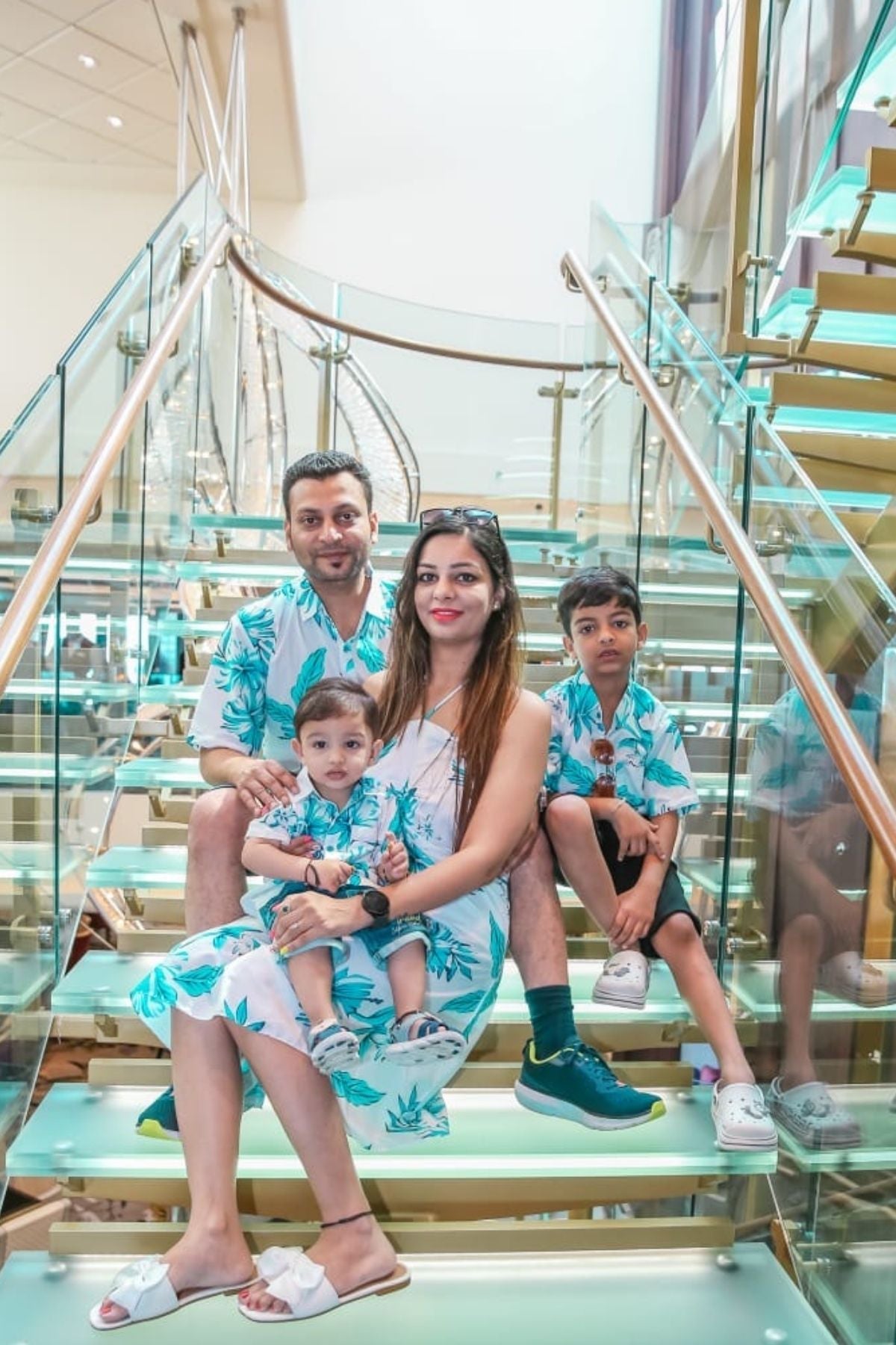 OCEAN OASIS UNO FAMILY SET