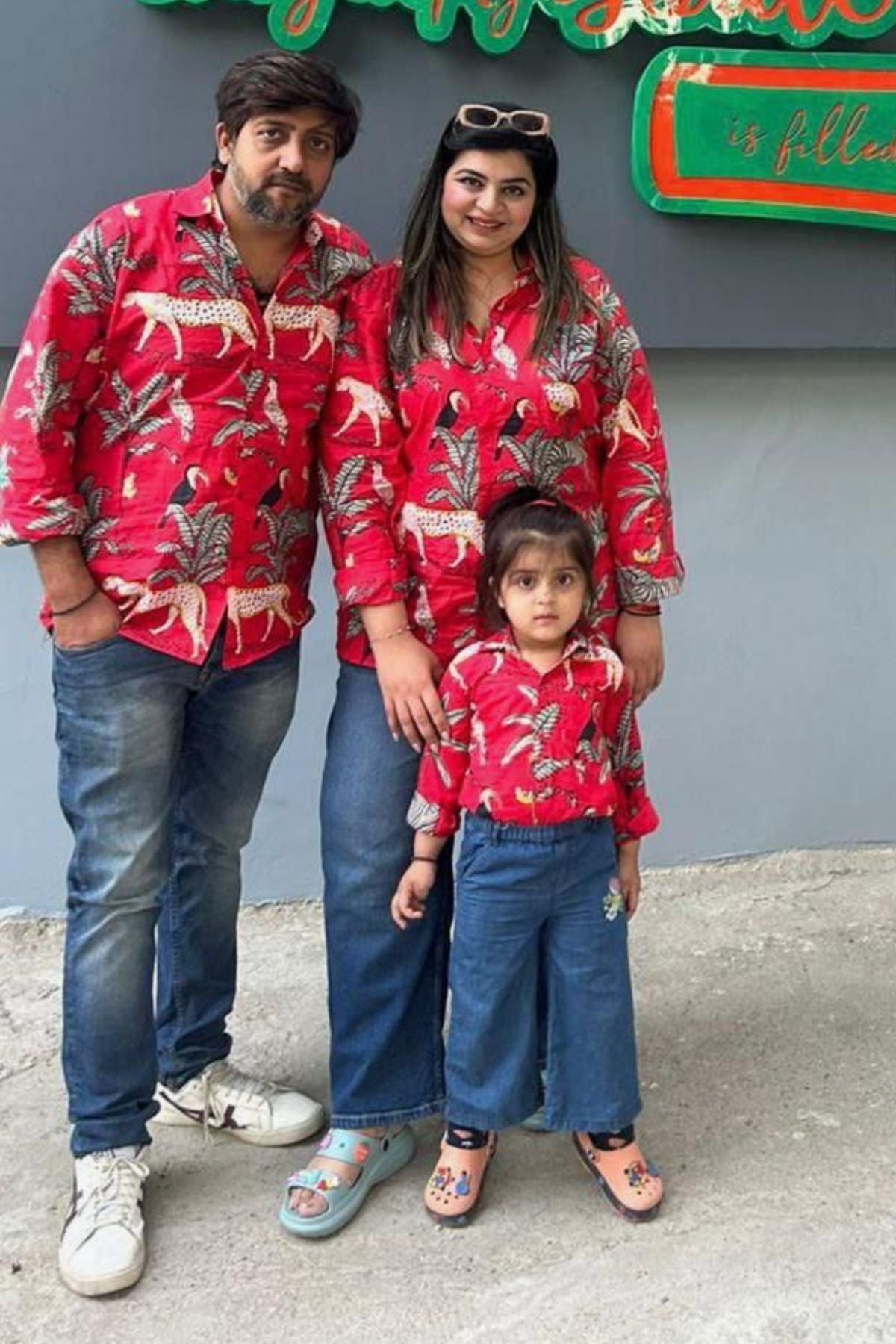 SCARLET SAVANNAH FAMILY SET