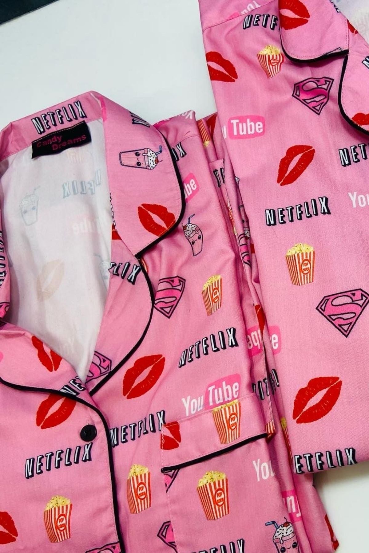 NETFLIX DREAMY PINK COUPLE NIGHTSUITS SET