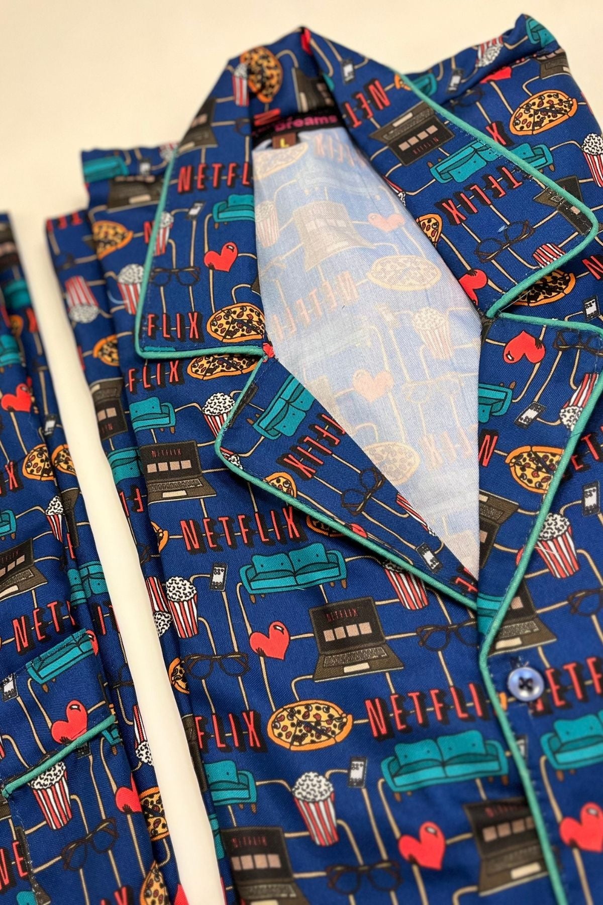 ARTFUL NETFLIX MEN NIGHTSUITS SET