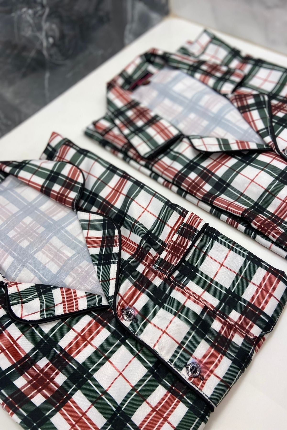 BLACK RED STRIPES WOMEN NIGHTSUITS SET