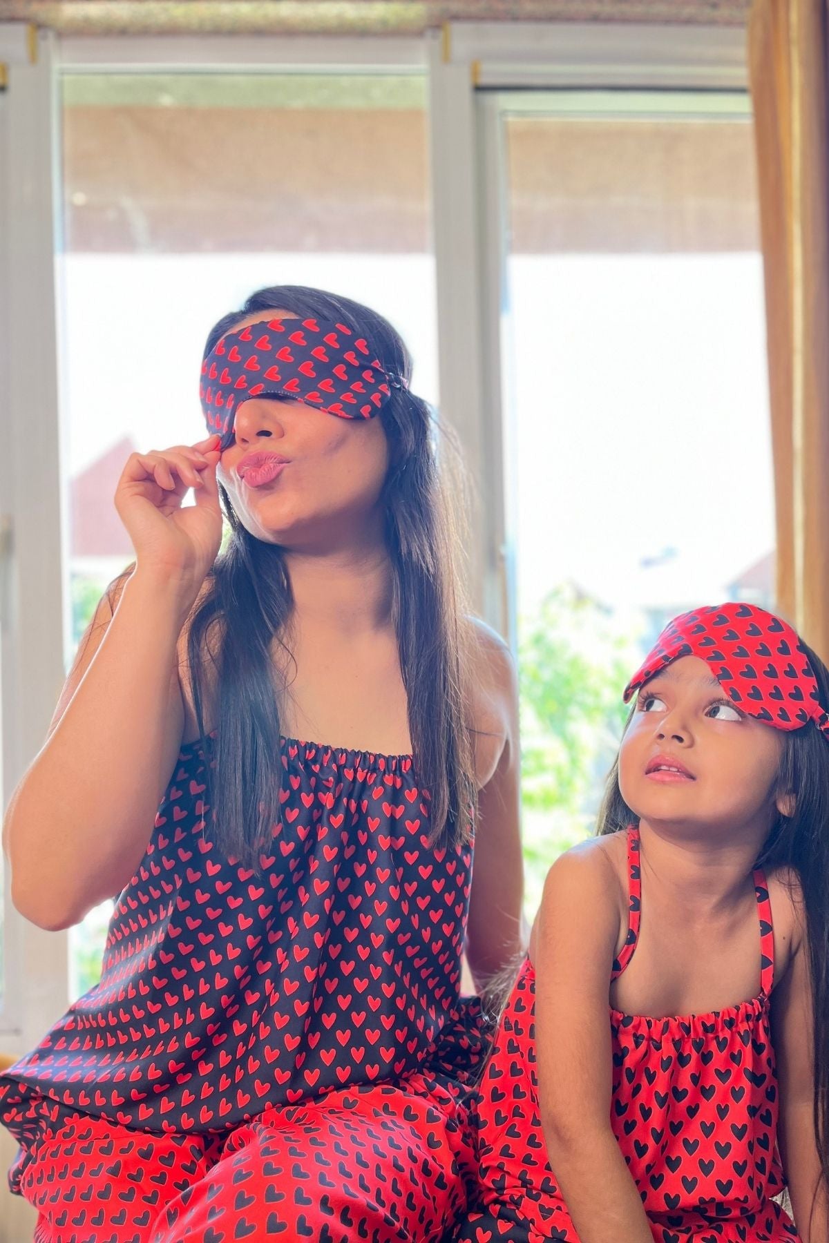 BLACK RED HEARTS WOMEN NIGHTSUITS SET